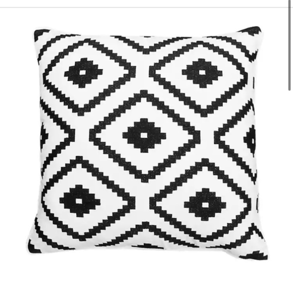 Throw Pillow 18 x 18” Embroidered Black and White Diamond Design NWT - Picture 3 of 12